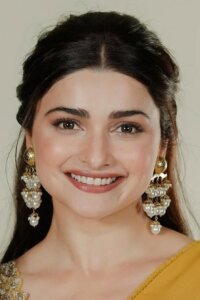 Прачи Десаи (Prachi Desai)