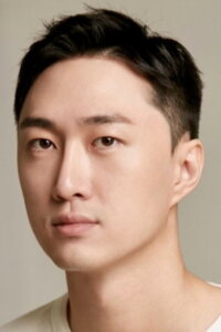 Ли Донён (Lee Dong Young)