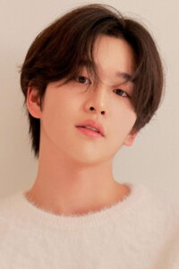 Ким Юну (Kim Yoon Woo)