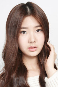 Ли Юён (Lee Yoo Young)
