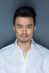 У Цян (Wu Qiang)